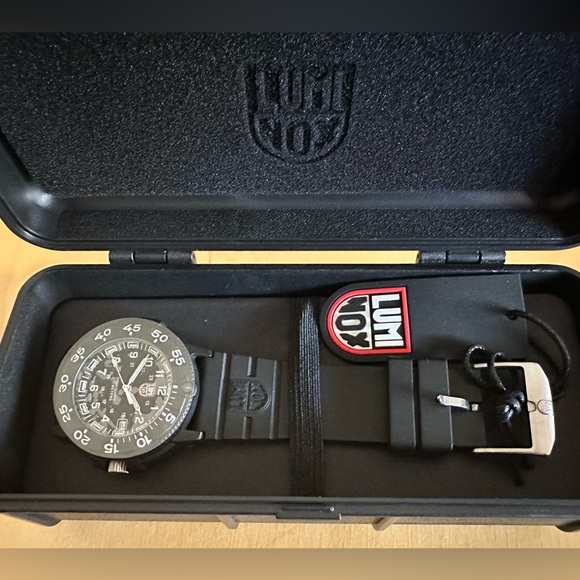 Men’s Luminox Navy Seal Dive Watch XS.3001.F - Picture 2 of 4